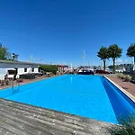 Hausboot mit Traumlage in Travemünde